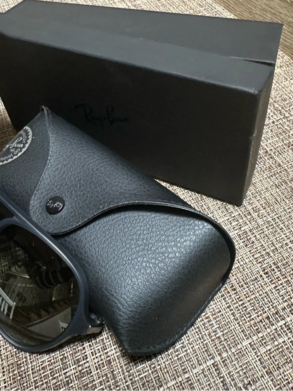 Ray-Ban RB4235 Sunglasses – Matte Slate Gray | Brand New - Picture 8 of 9